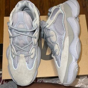 Brand new Yeezy 500